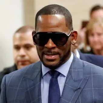 R Kelly pega 20 anos de prisão por pornografia infantil