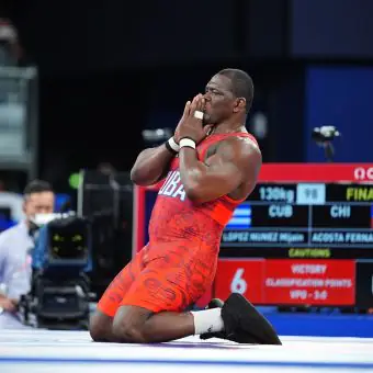 Mijain López conquista quinta medalha de ouro seguida e bate recorde nas Olimpíadas