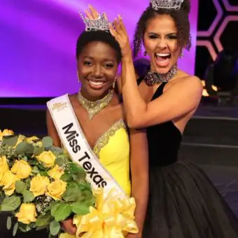 Annette Addo-Yobo se tornou a primeira imigrante e a primeira ganesa a ganhar o título de Miss Texas