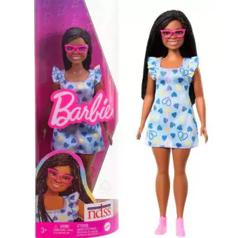 Mattel anuncia primeira Barbie com deficiência visual e a primeira negra com síndrome de down; confira!