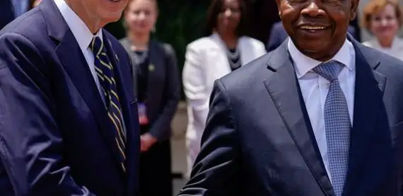 Biden visita Angola e promove investimentos no país durante última viagem do mandato