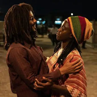 ‘Bob Marley: One Love’ estreia no topo da bilheteria mundial