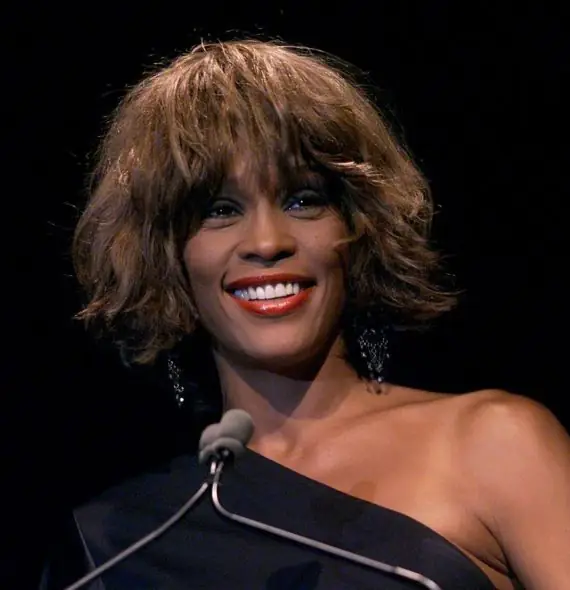 Cinebiografia de Whitney Houston chega ao prime vídeo