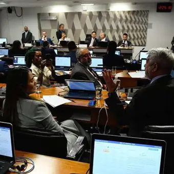 Concursos Federais: PL que amplia cota para 30% é aprovado na CCJ