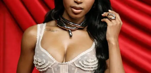 Normani relembra que se sentiu sozinha como única integrante negra do Fifth Harmony