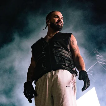 Drake é criticado pela imprensa argentina por apresentação curta no Lollapalooza