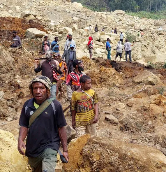 Governo de Papua-Nova Guiné estima 2 mil mortos, após deslizamento de terra