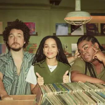 Série ‘High Fidelity’, estrelada por Zoë Kravitz, retorna ao catálogo do Disney+