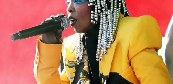 Lauryn Hill fará show em SP para comemorar 50 anos do famoso Baile de Black Music Chic Show