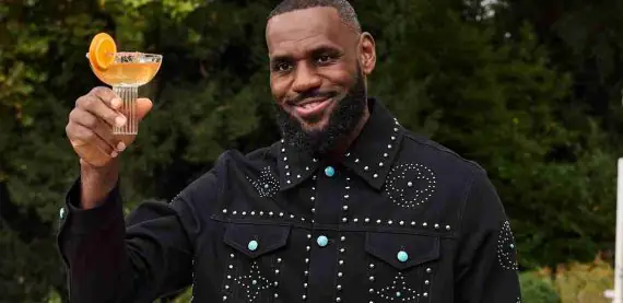 LeBron James e Hennessy lançam edição limitada de conhaque