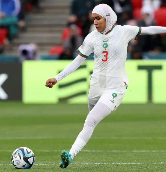 Hijab: Um breve panorama do véu islâmico na moda esportiva