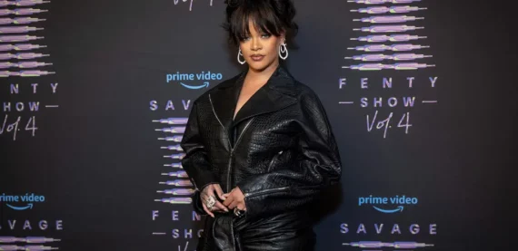 Após 5 anos, Rihanna deixa o cargo de CEO da Savage X Fenty