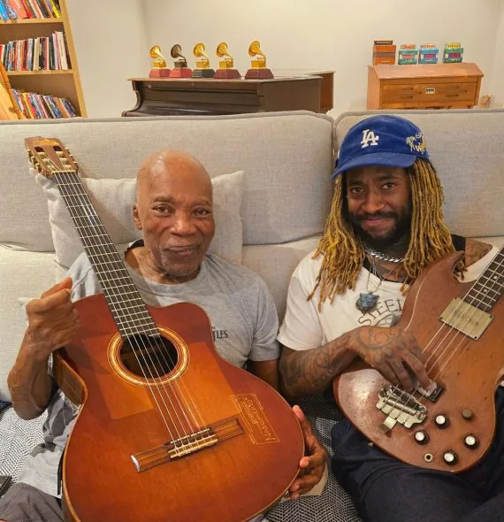 Thundercat visita Milton Nascimento no aniversário de 82 anos do cantor