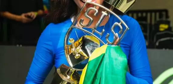 Rayssa Leal vence mundial de skate, fatura R$600 mil e revela destino do dinheiro: ‘Vou comprar meu carro’