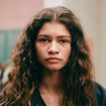 Zendaya fala sobre o futuro incerto da 3ª temporada de ‘Euphoria’: ”Há muito drama fora do ensino médio”