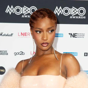 Ayra Starr se torna a primeira mulher a ganhar o prêmio de Melhor Ato Africano no ‘Mobo Awards’
