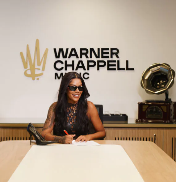 Ludmilla renova contrato milionário com a editora Warner Chappell Music Brasil