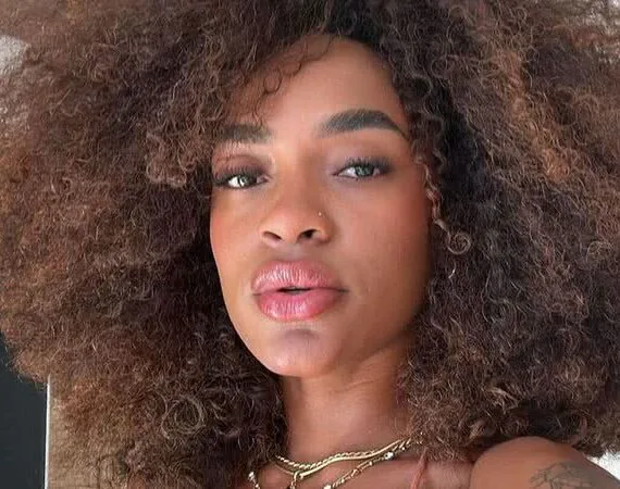 Patrícia Ramos anuncia fim do relacionamento com Luiz Fernando Maximiano