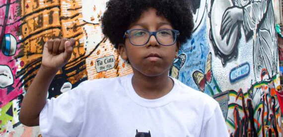 Ator mirim Ygor Marçal troca de escola após relatar racismo e família decide processar instituição