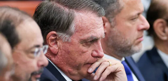 STF forma maioria para tornar Bolsonaro réu por tentativa de golpe de Estado