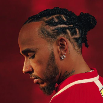 Lewis Hamilton lamenta desempenho em estreia pela Ferrari: ‘Não foi o que esperávamos“
