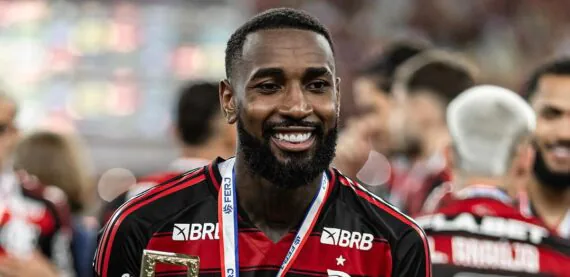 Flamengo apresenta proposta de renovação para Gerson com aumento de salário, antes da vitória no Campeonato Carioca