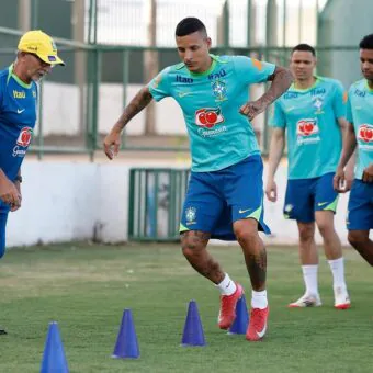 Seleção Brasileira se prepara para jogos contra Colômbia e Argentina pelas Eliminatórias