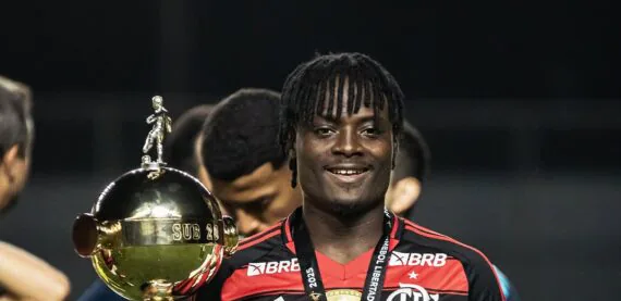 Conheça Shola Ogundana, nigeriano eleito melhor jogador da libertadores Sub-20
