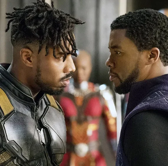 Michael B. Jordan se emociona ao relembrar amizade com Chadwick Boseman: “Isso pesa para mim”