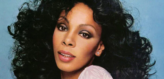 ‘I Feel Love’, de Donna Summer, é eleita a melhor música dance de todos os tempos pela Billboard