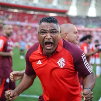 Roger Machado é o único ténico negro entre os 20 clubes do Brasileirão Série A: “A minha cor me denuncia”