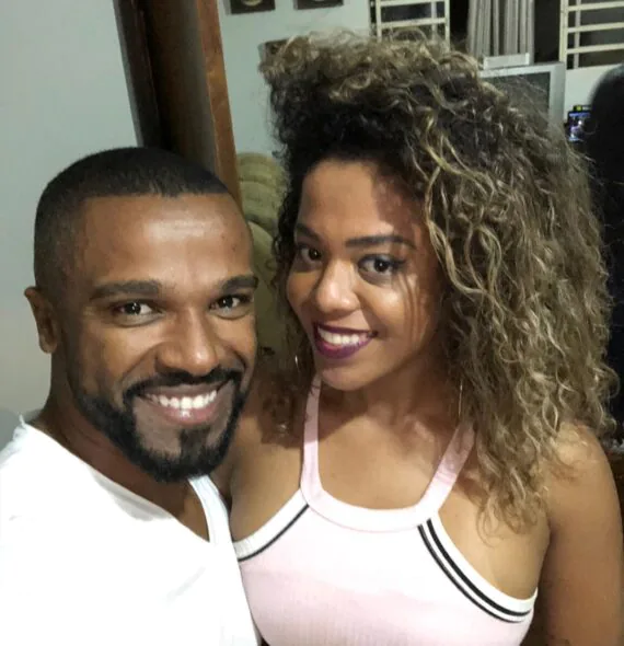 Alexandre Pires fala sobre ser avô pela primeira vez aos 49 anos: “Momento mágico”