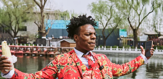 iShowSpeed sofre racismo de fãs durante viagem à China: ‘Eu odeio negros’; veja as ocasiões