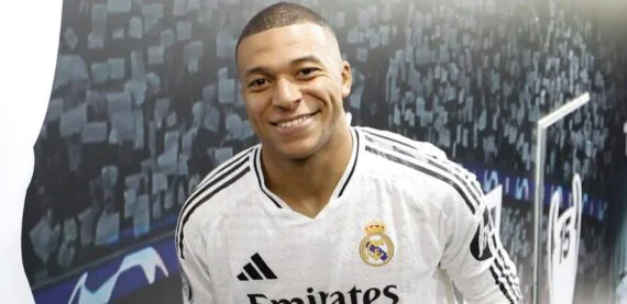 Mbappé aciona a Justiça e bloqueia R$ 363 milhões das contas do PSG
