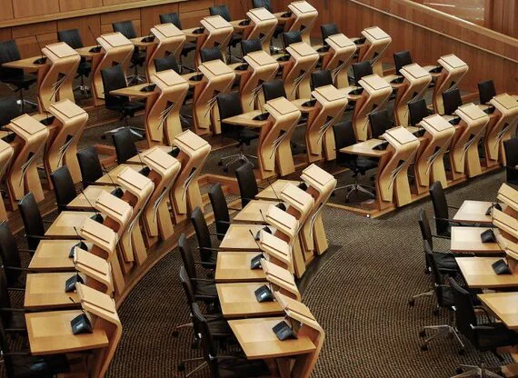 Parlamento de Moçambique aprova lei histórica para pacificação e reforma do Estado