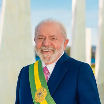 Lula assina medida que zera conta de luz para 60 milhões de brasileiros; saiba mais!