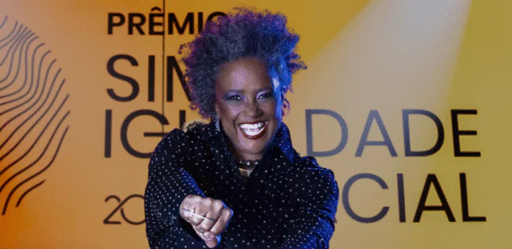 Sandra Sá é atração confirmada no Prêmio Sim à Igualdade Racial 2025