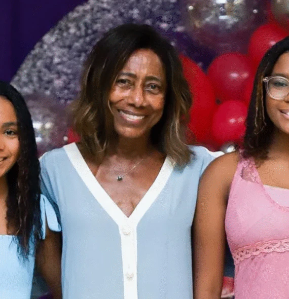 Filhas de Glória Maria prestam homenagem comovente à mãe no documentário “Glória”