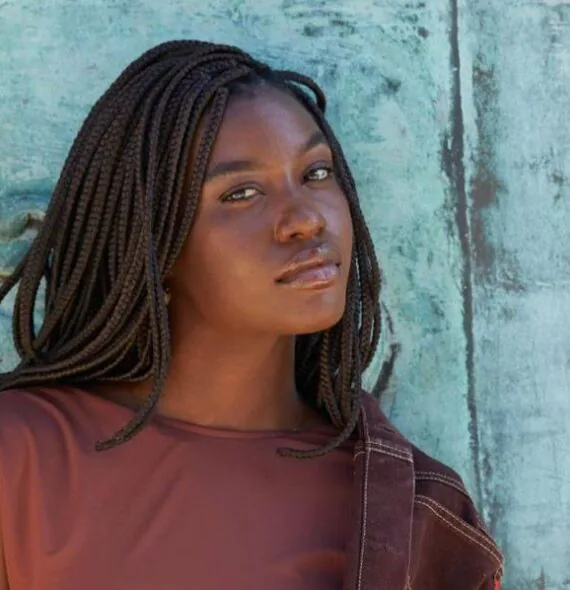 Jessica Marques, de ‘Vale Tudo’, diz que mulheres negras inspiram sua carreira: “Me faz entender que é possível”