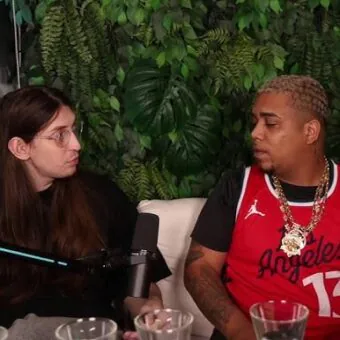 Borges sofre ataque racista ao vivo durante live com influenciador Felca