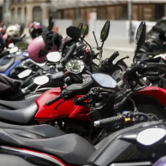 Justiça de São Paulo suspende serviços de moto por app novamente após morte de passageira