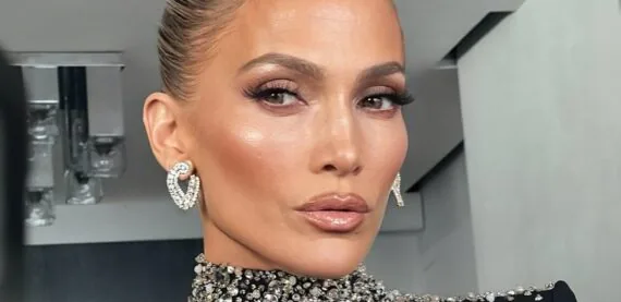 Jennifer Lopez é processada por uso indevido de fotos nas redes sociais