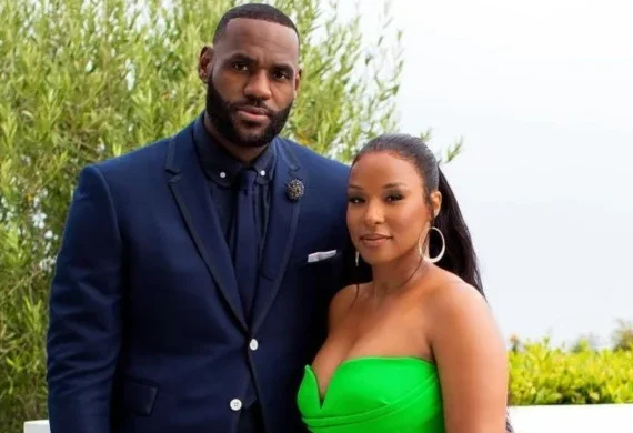 “Savannah quer que eu me aposente no ano que vem”, diz LeBron James; astro renovou contrato com Lakers