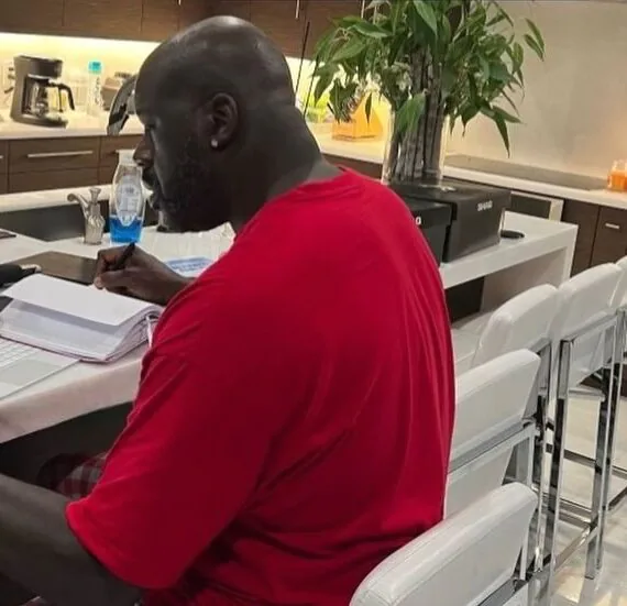 Shaquille O’Neal, lenda da NBA, está estudando para se tornar um psicólogo no desportivo