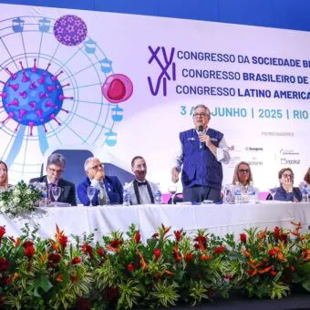 Brasil atinge marca histórica de menor taxa transmissão de HIV de mãe para filho