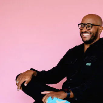 Ricardo Souza, primeiro diretor brasileiro a ganhar um VMA, fala sobre conquistas, desafios e o olhar da periferia no audiovisual