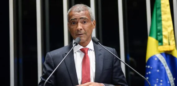 Romário propõe Lei Juliana Marins para custear traslado de brasileiros mortos no exterior