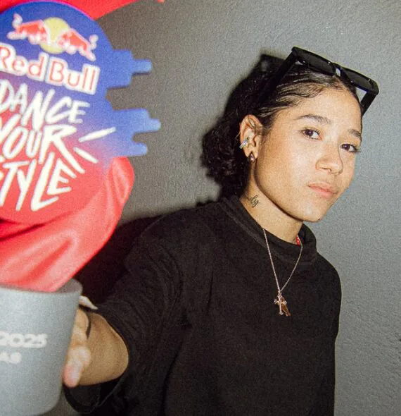 Kyra celebra conquista na Final Regional do Red Bull Dance Your Style; veja a entrevista!