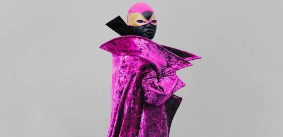 Fotógrafo brasileiro Rafael Pavarotti fotografa Alek Wek em ensaio sobre ancestralidade e poder