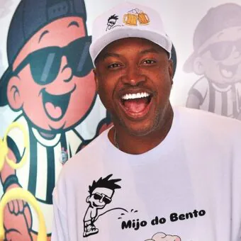 Thiaguinho organiza ‘Mijo do Bento’, tradição que celebra chegada do primeiro filho com Carol Peixinho